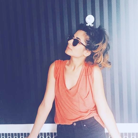 Meet your Posher, Alexandra - Picture 1 of 1